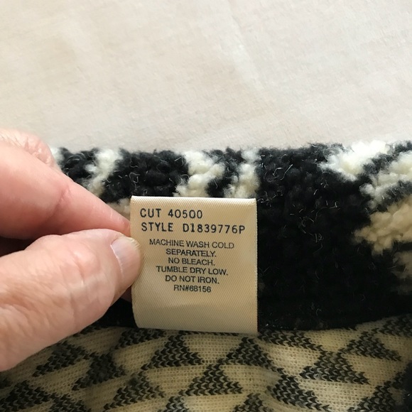 Winter Cropped Fleece Jacket by Palmetto’s Sz L - Picture 8 of 8